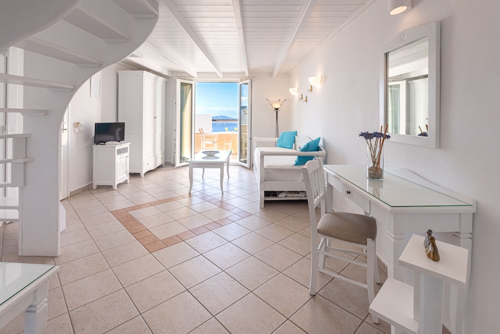 Reverie Santorini Hotel 19/50