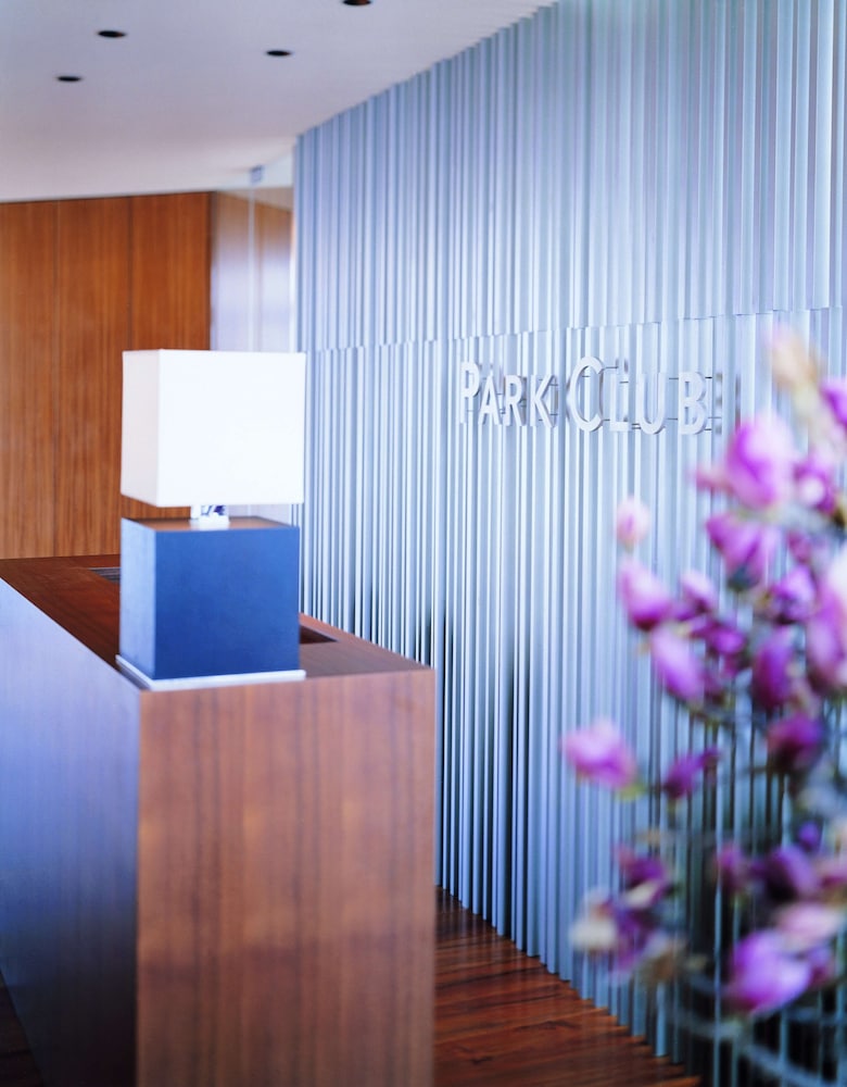PARK HYATT SEOUL 9/76