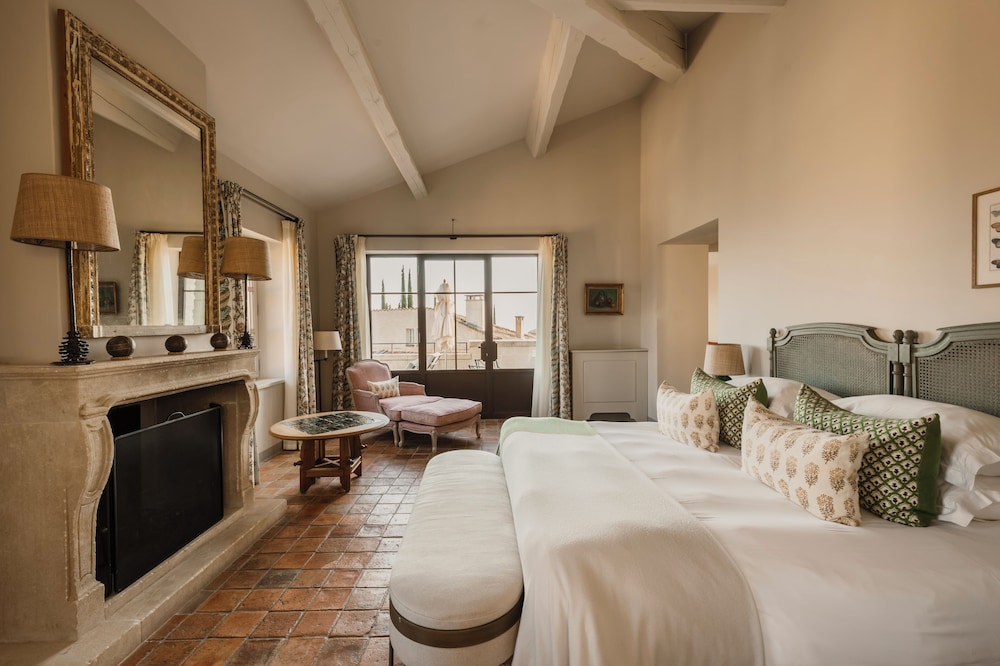 Prestige, Suite, King Bed, Sofa, Terrace