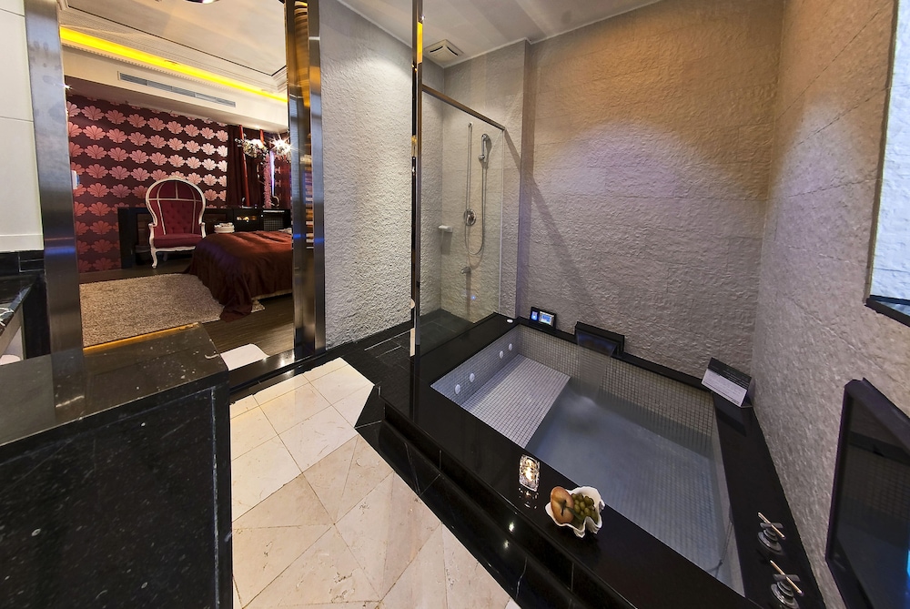 Jin Sha Motel 31/49