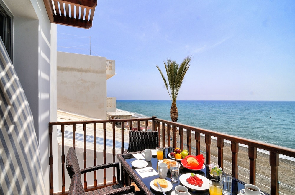 MYRTOS MARE SUITES 25/46