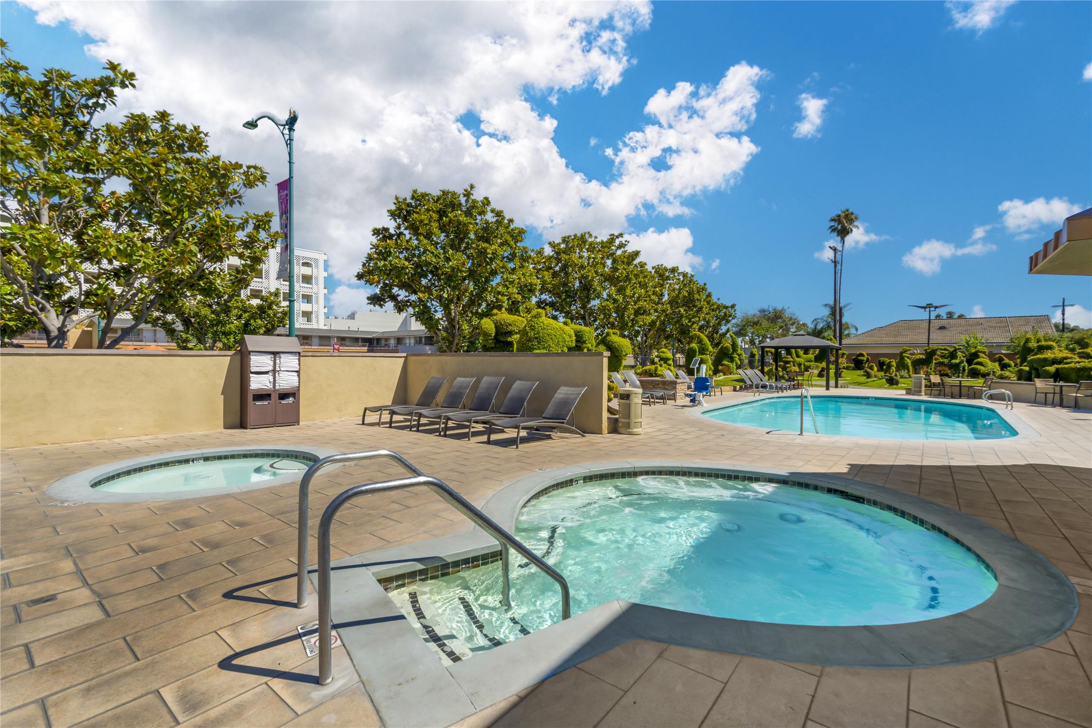 Best Western Plus Stovall's Inn 34/36