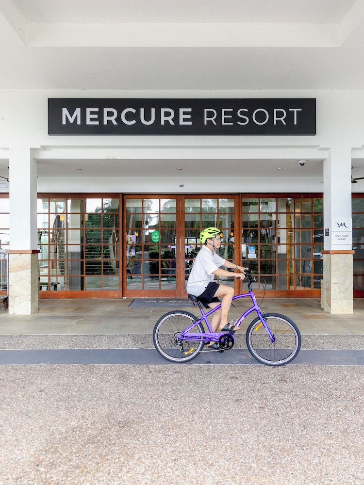 Mercure Gold Coast Resort 8/66