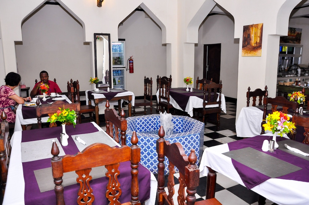 Forodhani Park Hotel 41/50