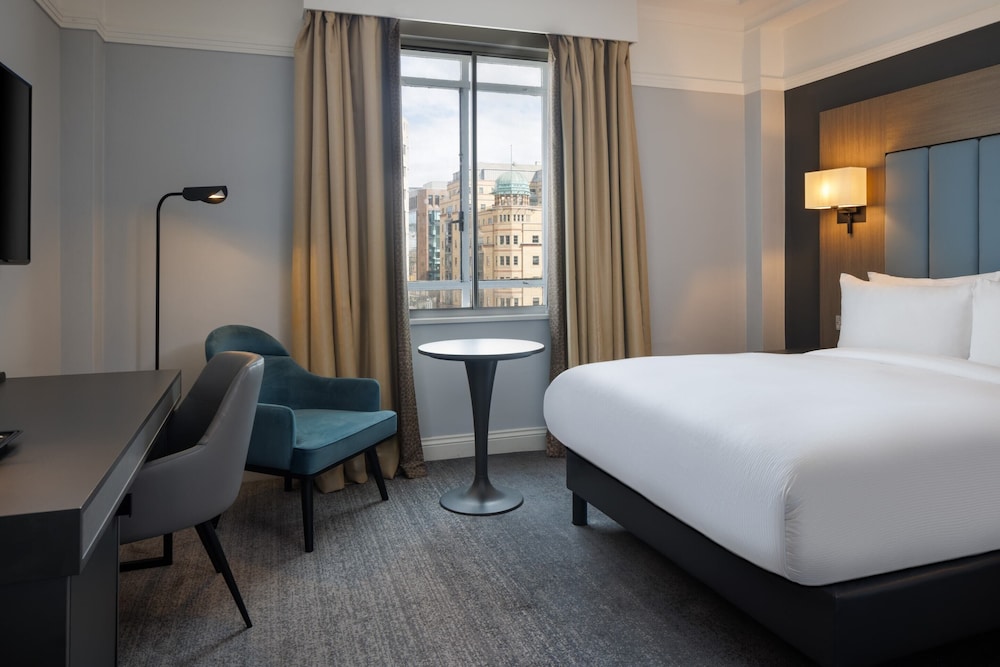 CITY, CLASSIC, DOUBLE BED, SQUARE VIEW