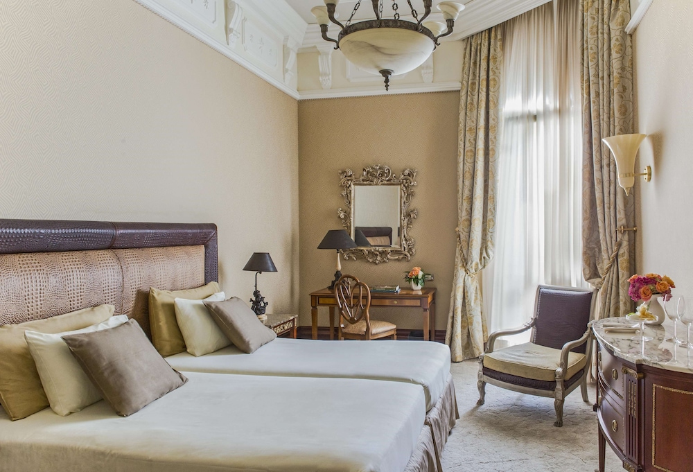Anantara Palazzo Naiadi 34/84