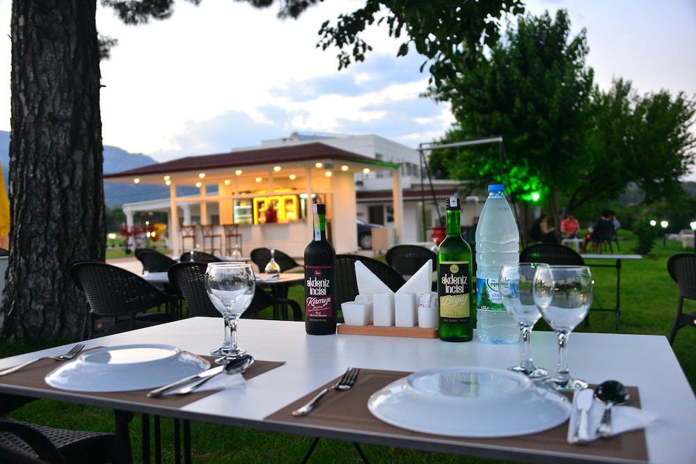 Dream Town Hotel & Restaurant 27/50