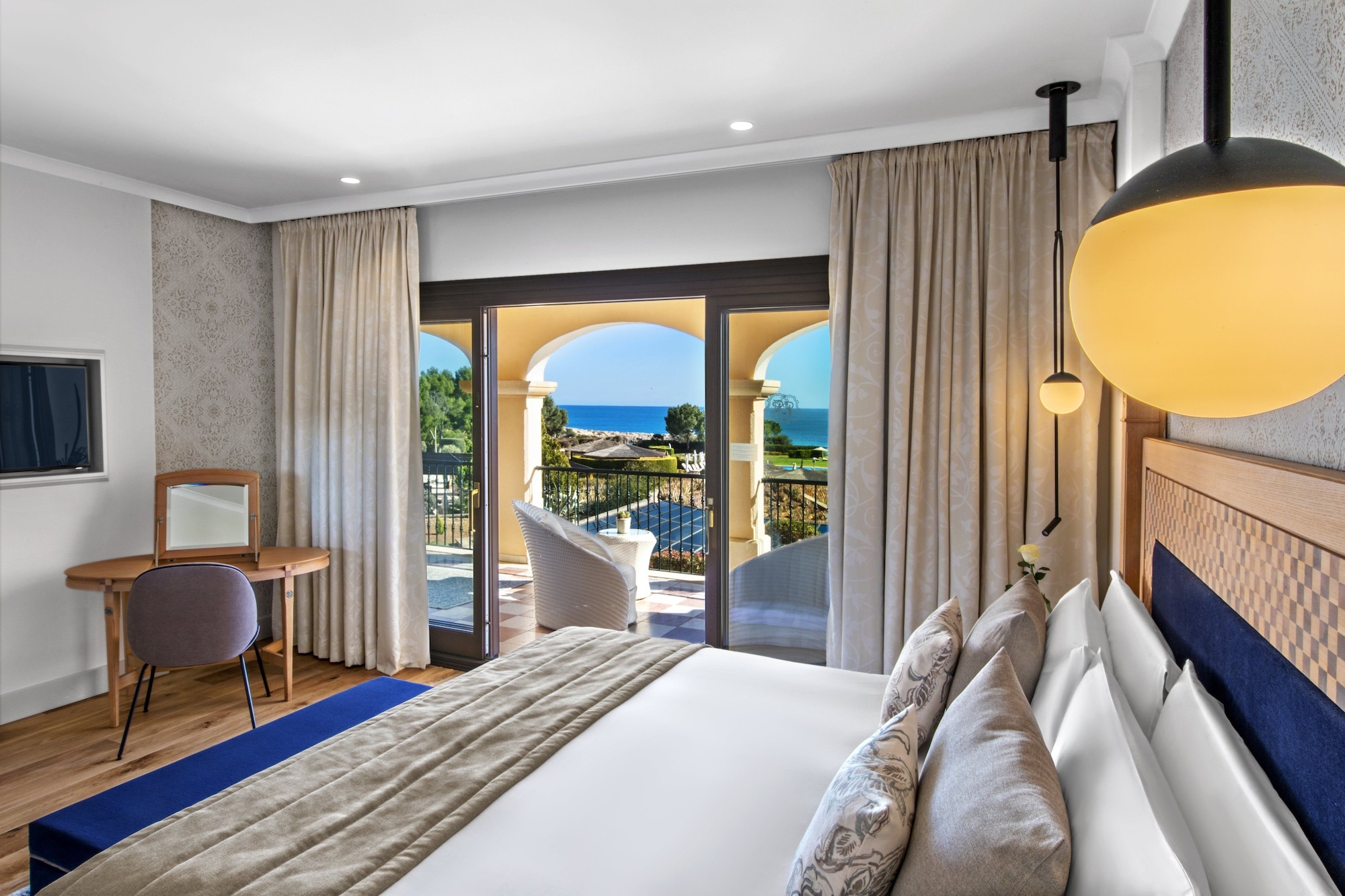 2 Bedrooms, Residence, Suite, King Bed, 1 King and 2 Double Beds، St Regis Mardavall Mallorca Resort 7/10