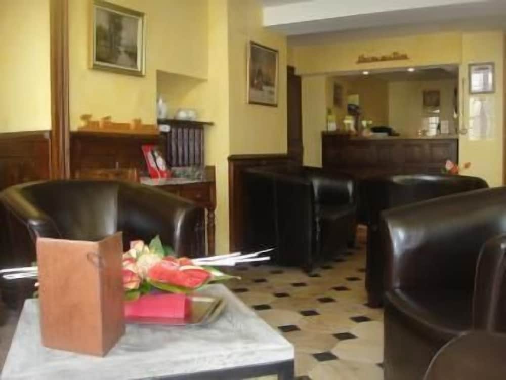 LOGIS HOTEL DE L ECU 17/23