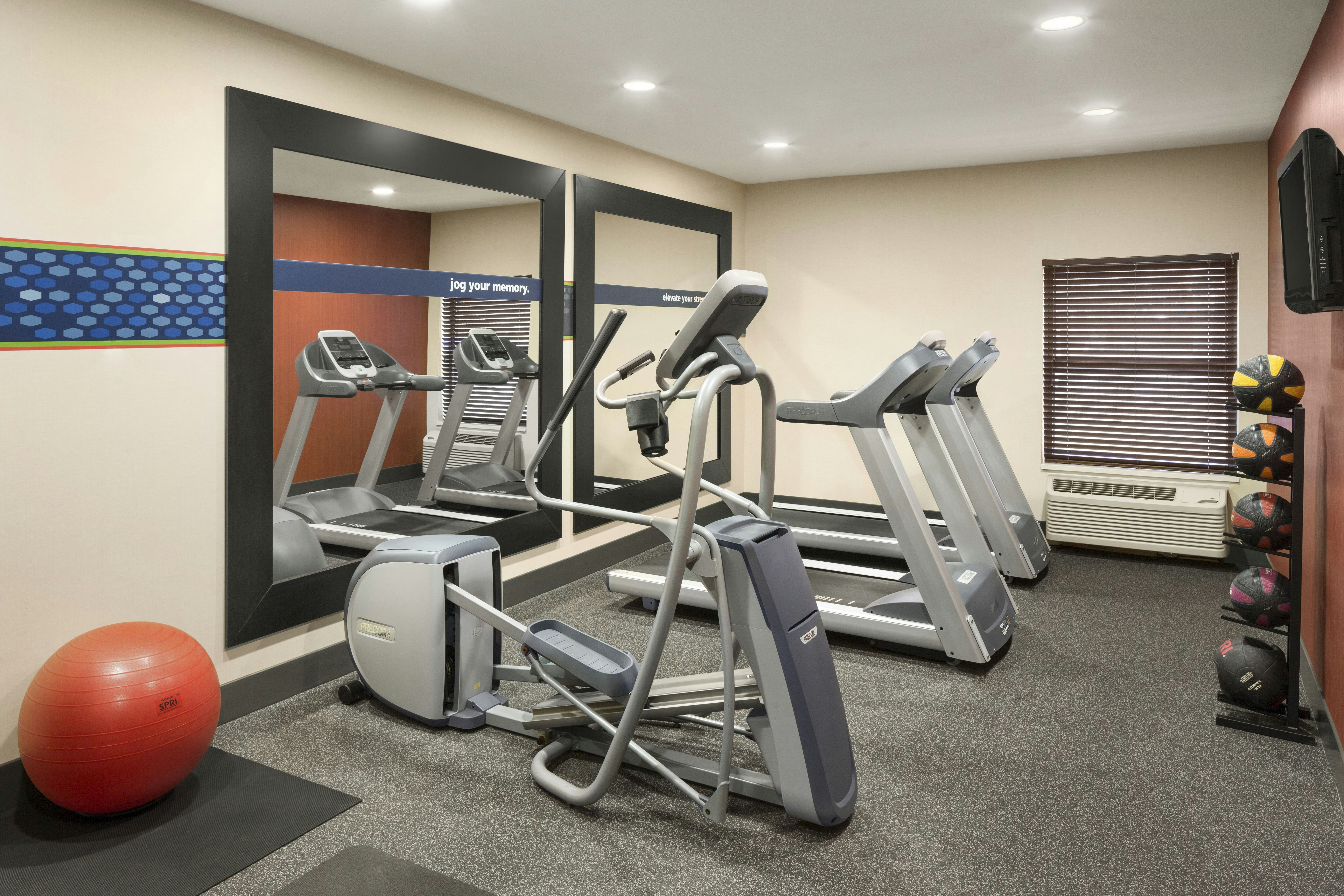HAMPTON INN FINDLAY 19/37