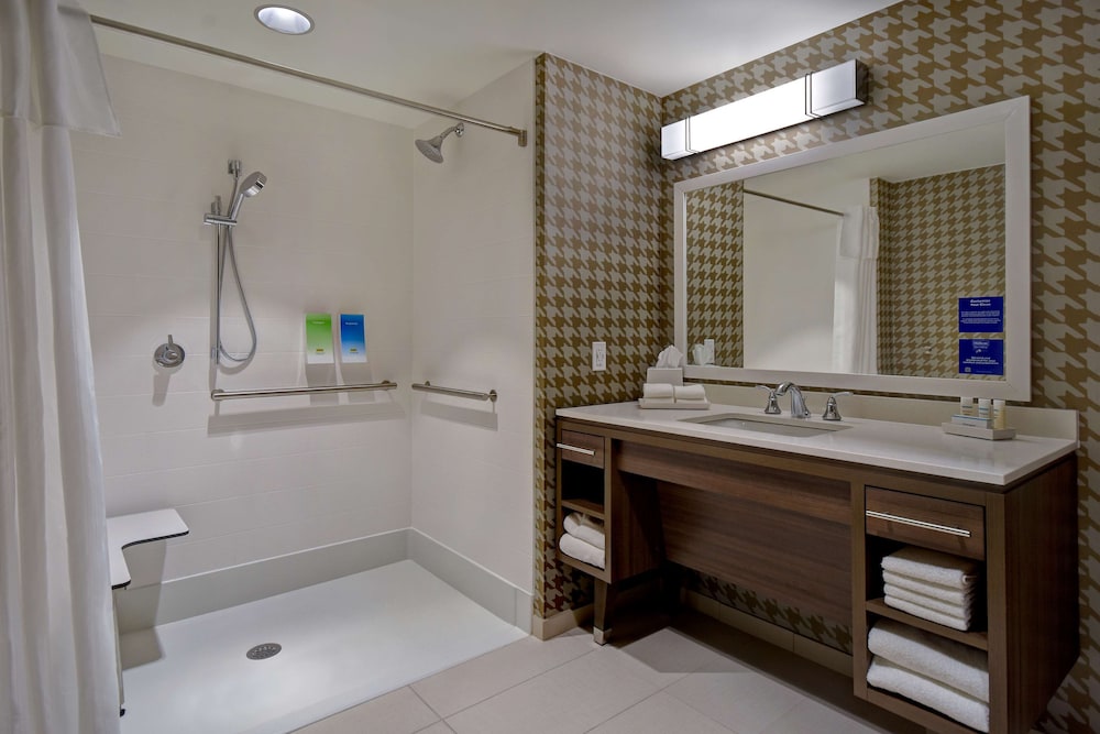 Home2 Suites By Hilton Wichita Downtown Delano Ks 17/46