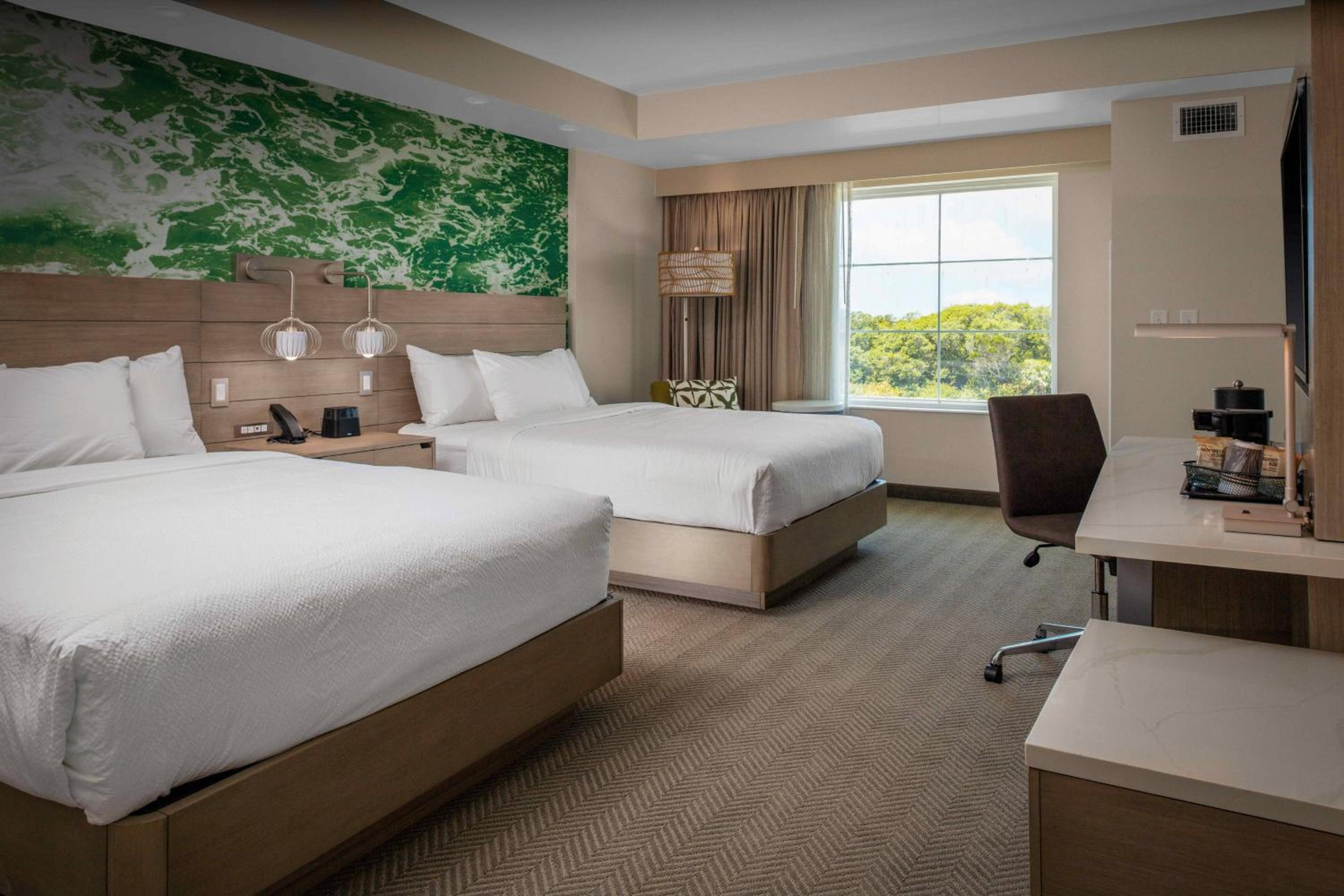 Room, 2 Queen Beds, Island View