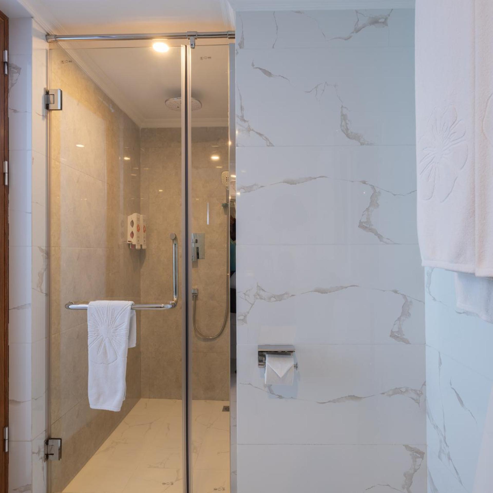 Deluxe, Double Bed, City View, Balcony, Kaani Palm Beach 6/9