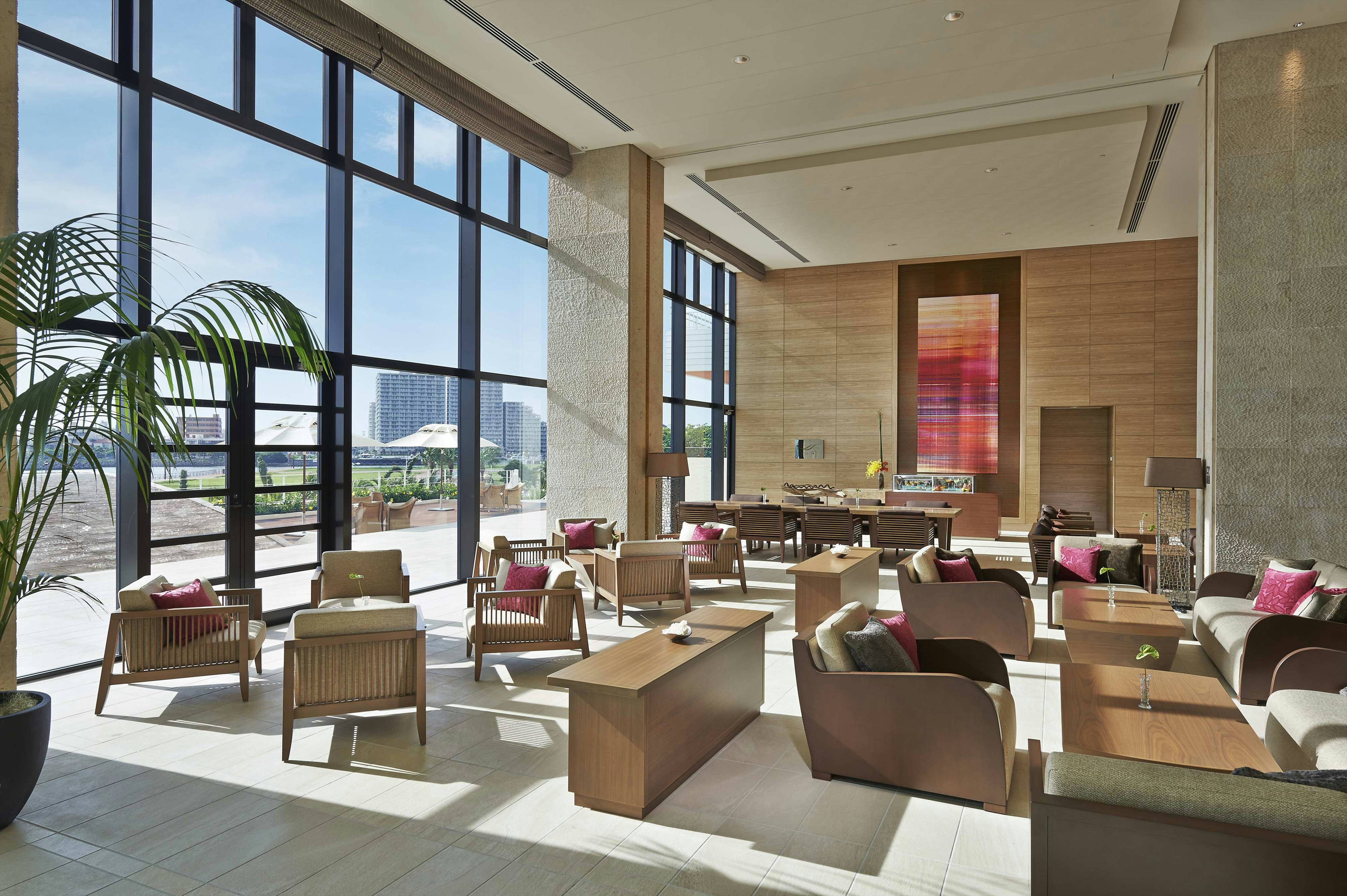 Hilton Okinawa Chatan Resort 54/77