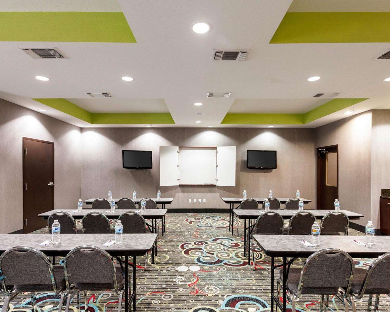 Comfort Suites Greenville 32/42