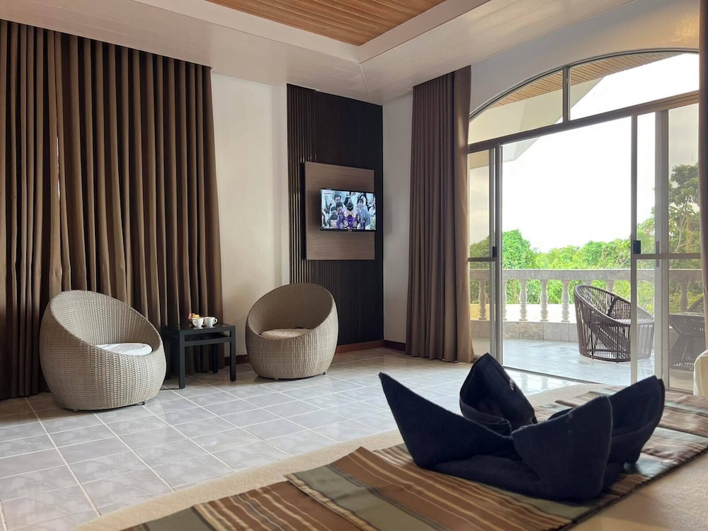 Linaw Beach Resort 51/73