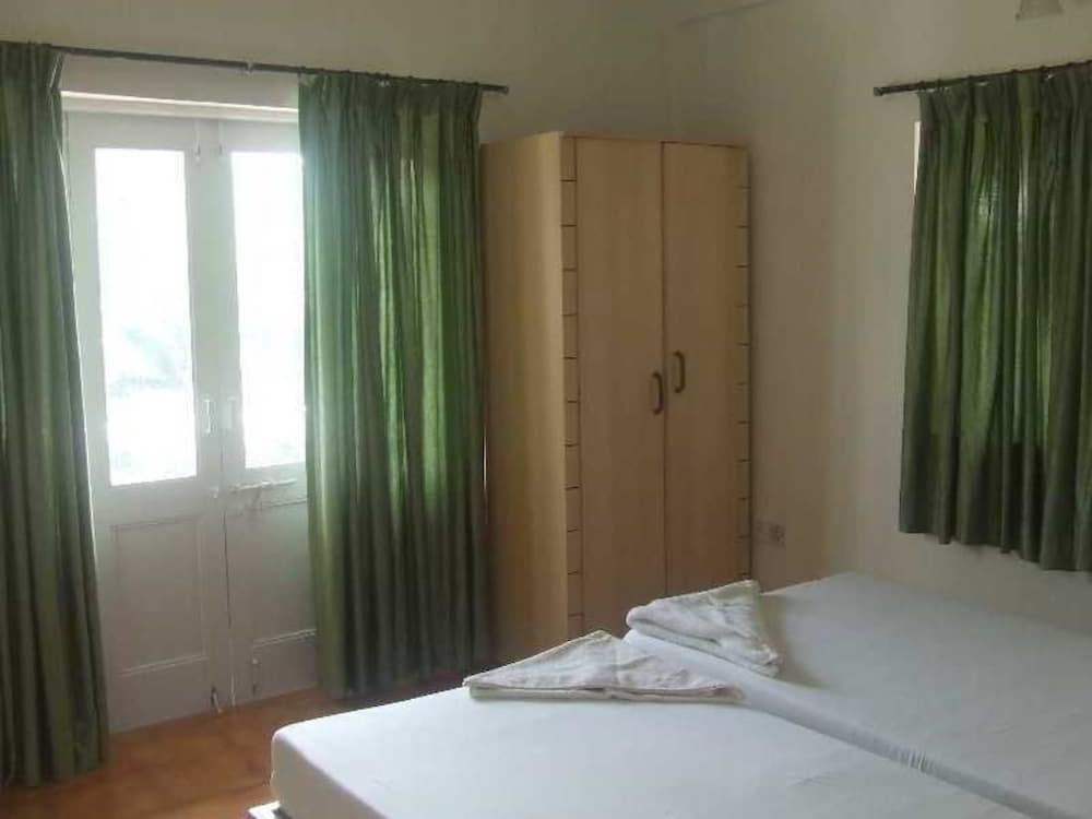 Mandrem Beach Resort, a member of Radisson Individuals Retreats 11/54