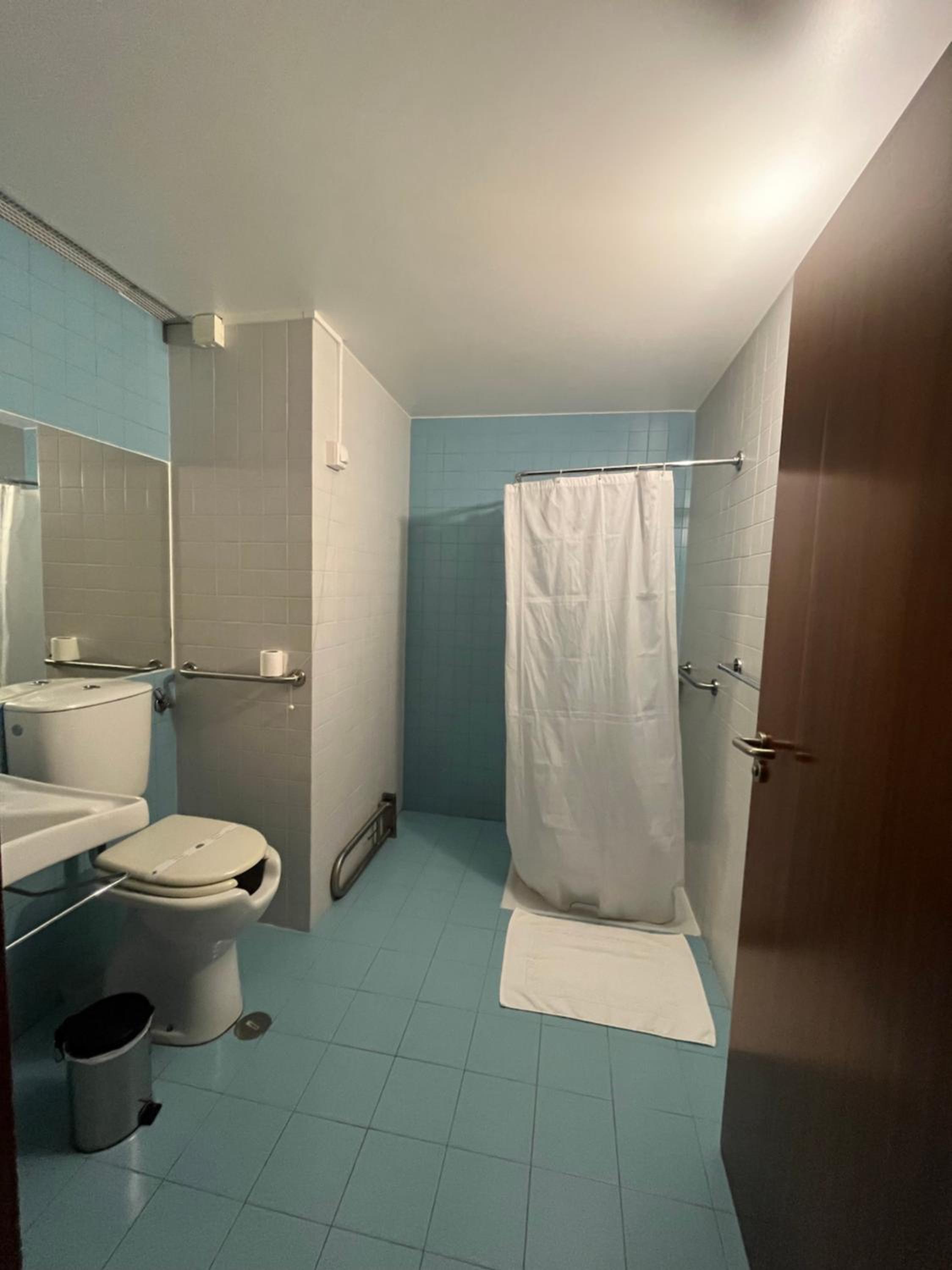 Hotel Paulo VI 50/50
