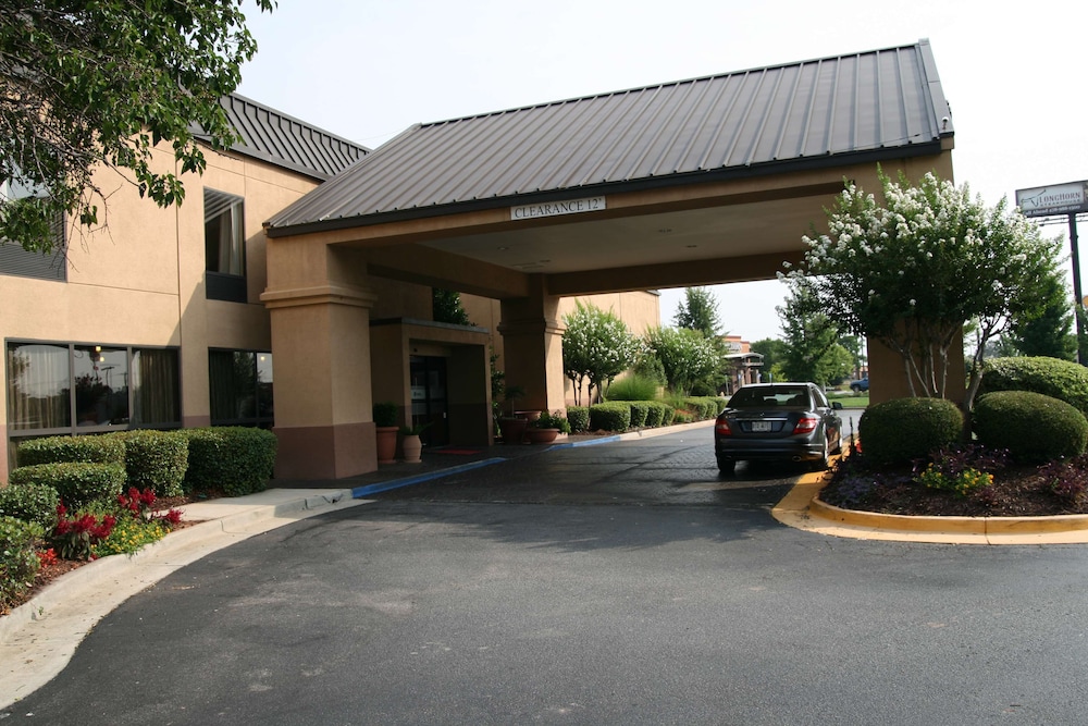 Hampton Inn Perry, GA 3/47