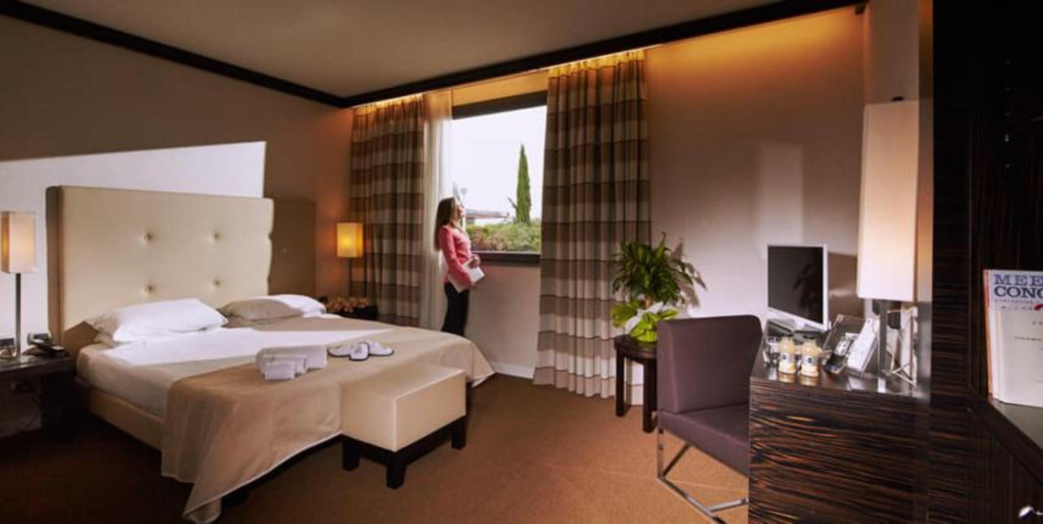 Hotel Pisa Valdera 6/18
