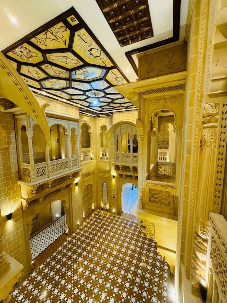 Guulab Haveli 34/50