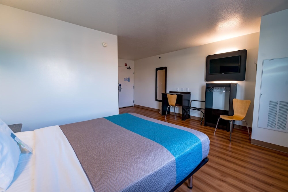 Motel6 Pottstown, PA 16/53