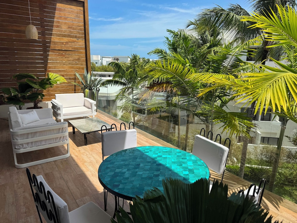 Ultravioleta Boutique Residences 25/47