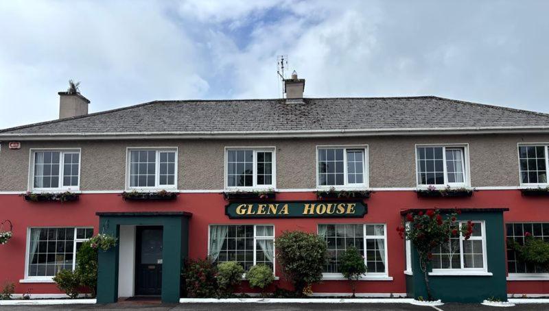Glena House Hotel 1/18