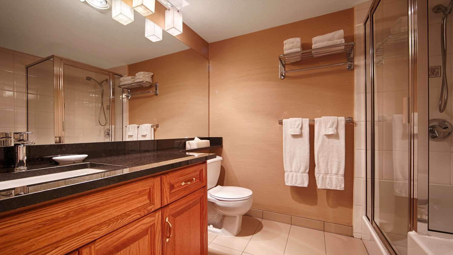 Best Western Plus Mission City Lodge 25/25