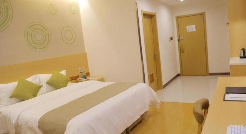 GreenTree Inn Hefei Feidong County High Speed Rail Station Wuyue Plaza Express Hotel 12/50