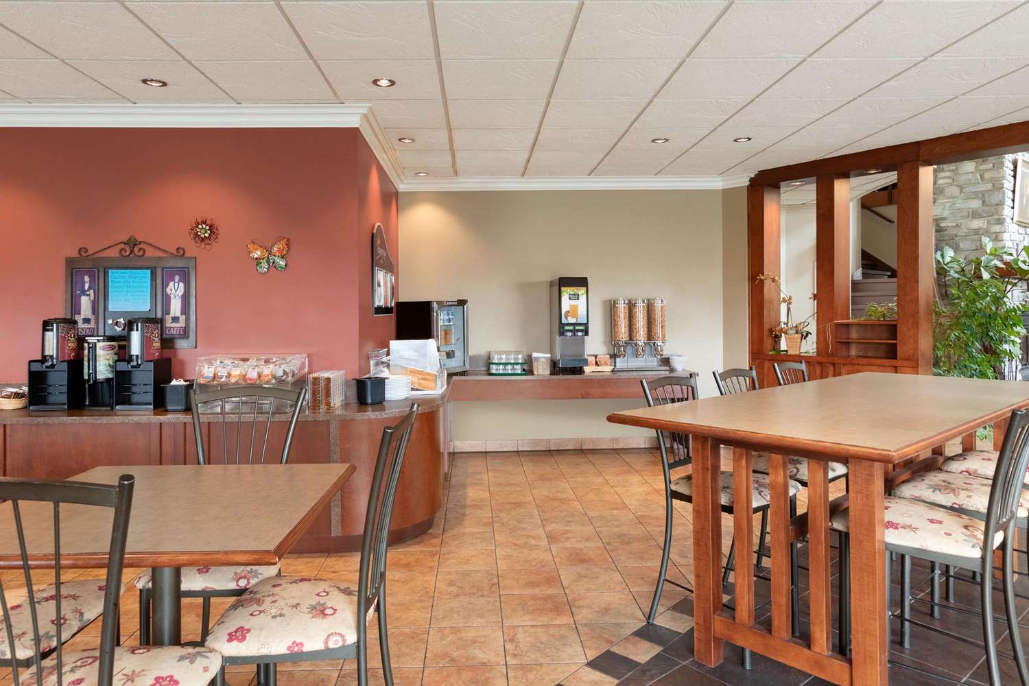 Days Inn By Wyndham Montmagny 26/34