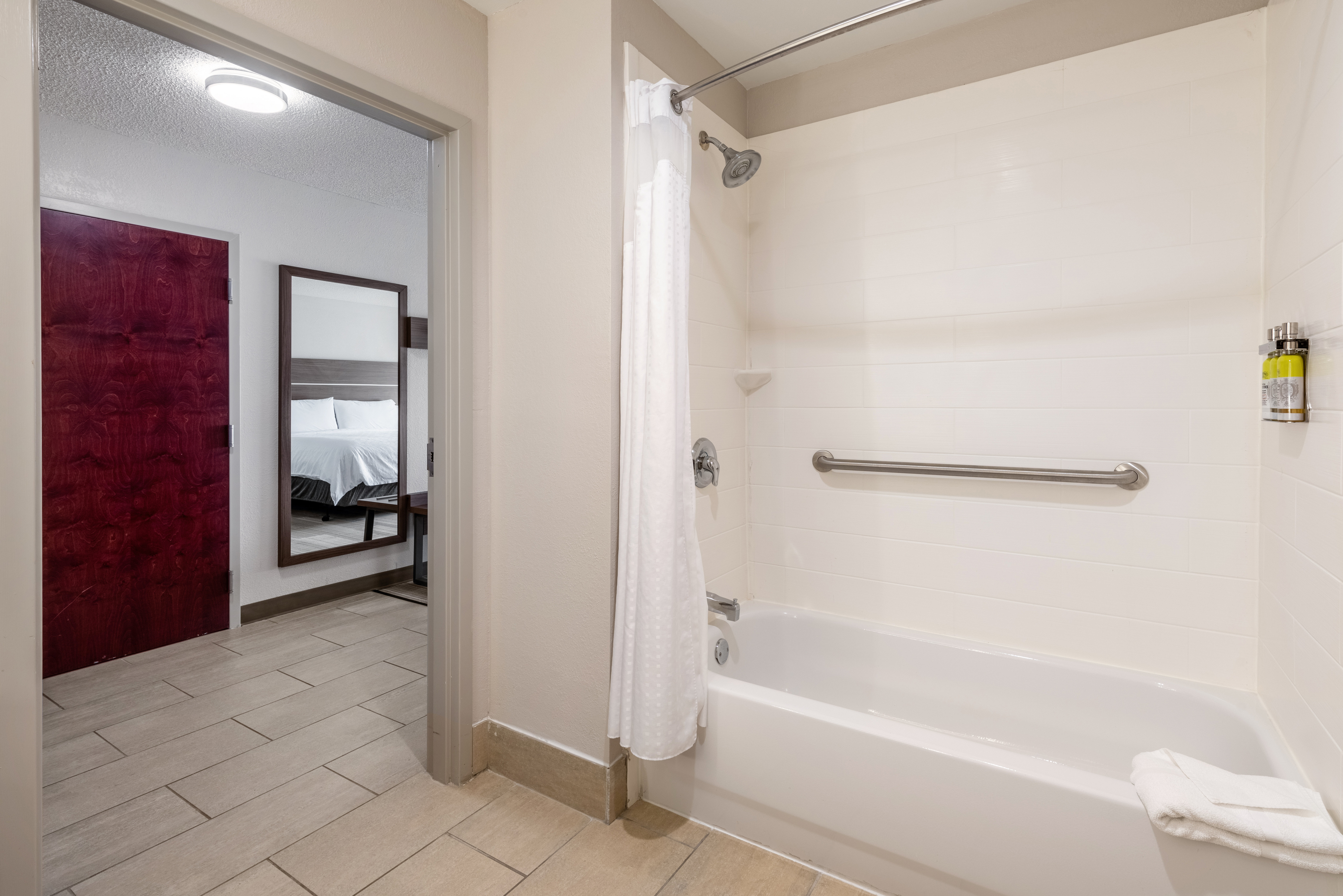 Holiday Inn Express Hotel And Suites Statesville 59/59