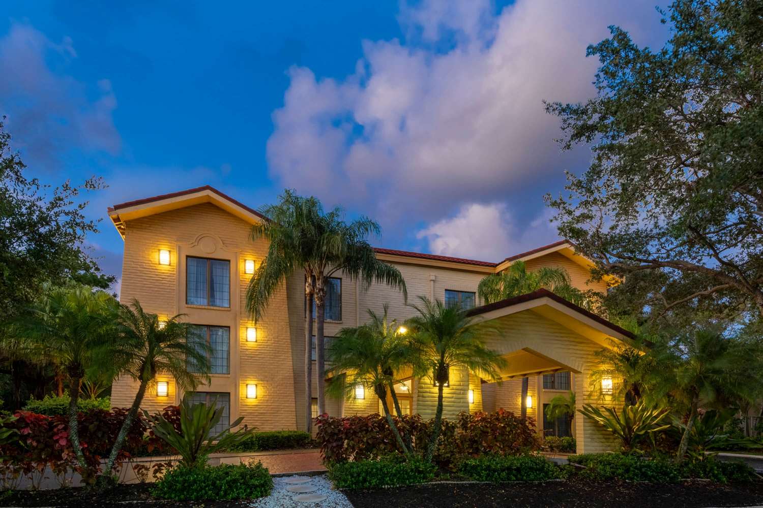 La Quinta Inn by Wyndham Deerfield Beach I-95 at Hillsboro E 2/34