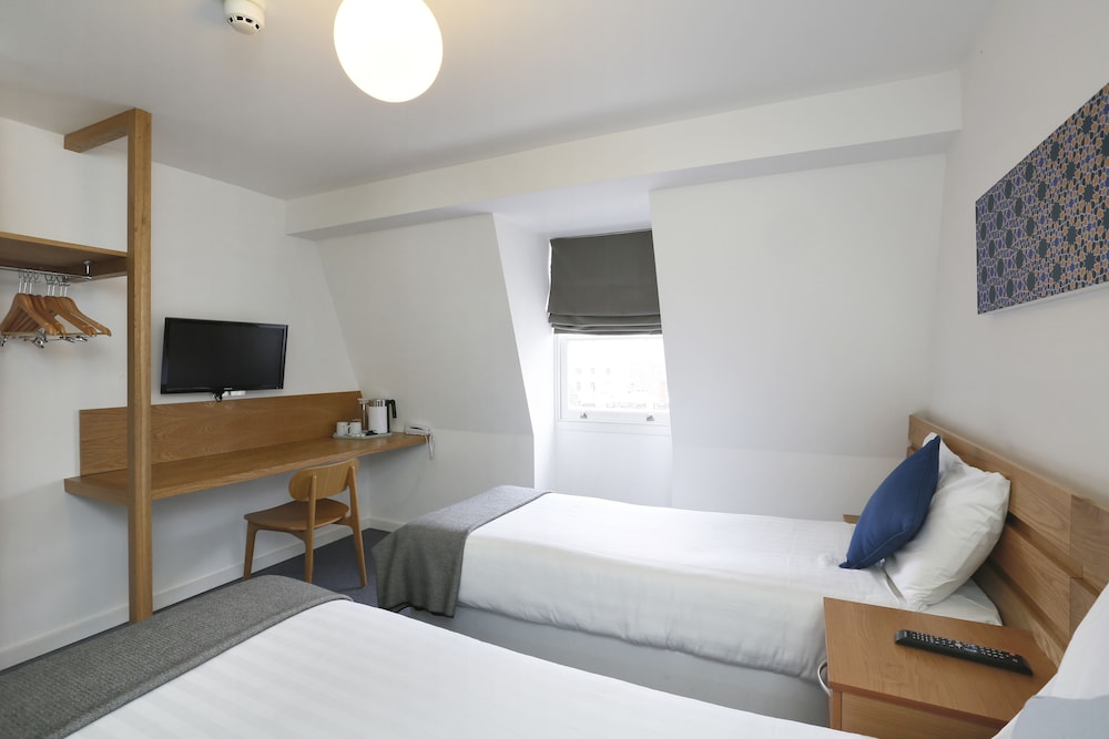 PRINCE WILLIAM HOTEL 15/55