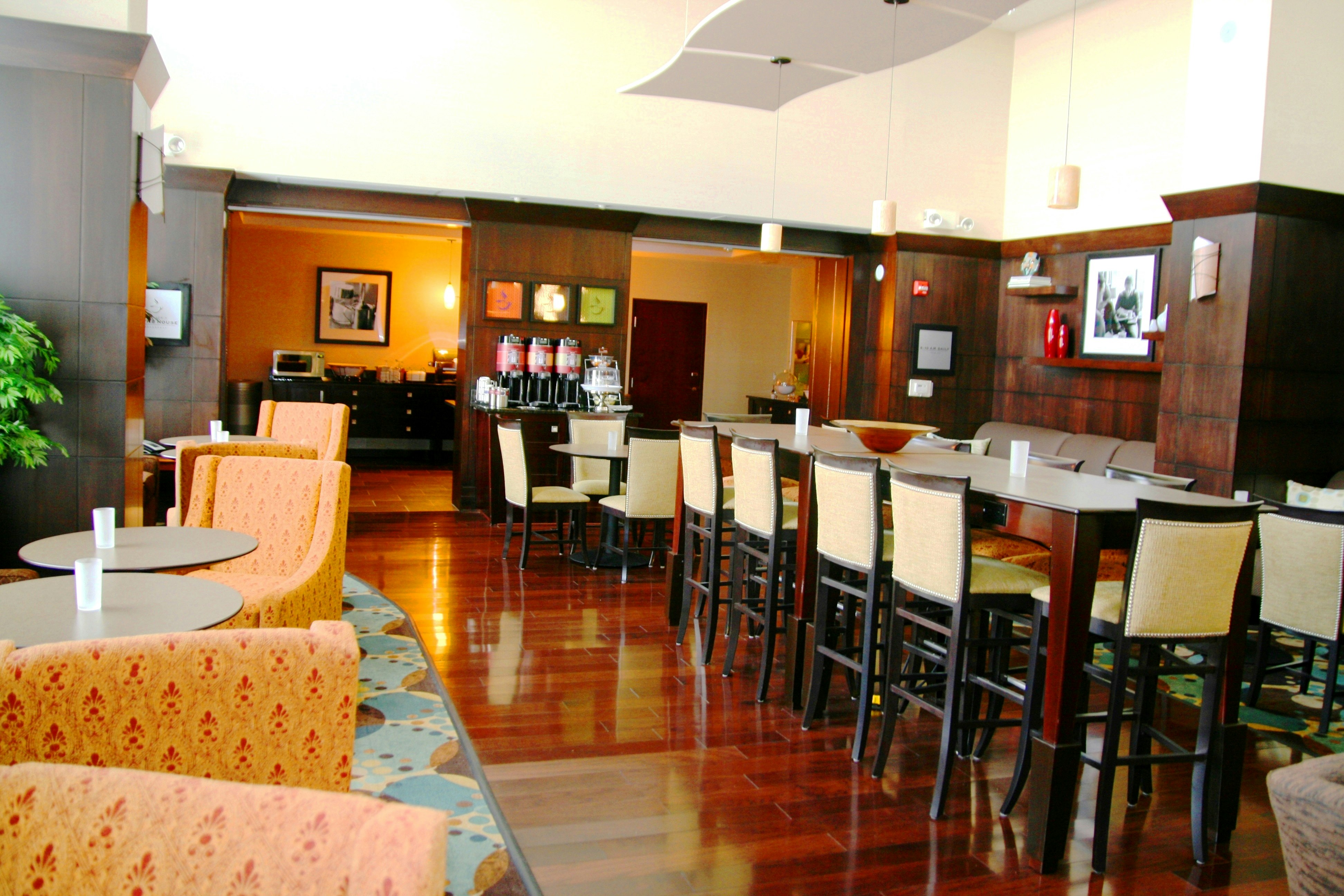 Hampton Inn Suites Detroit Canton 63/89