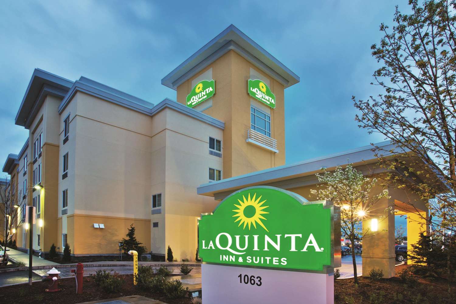 La Quinta Inn & Suites by Wyndham Bellingham 1/34