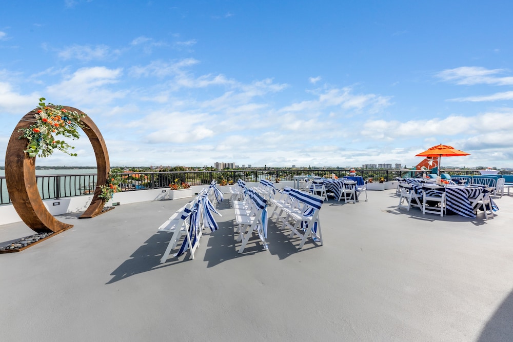 Fusion Resort 33/50