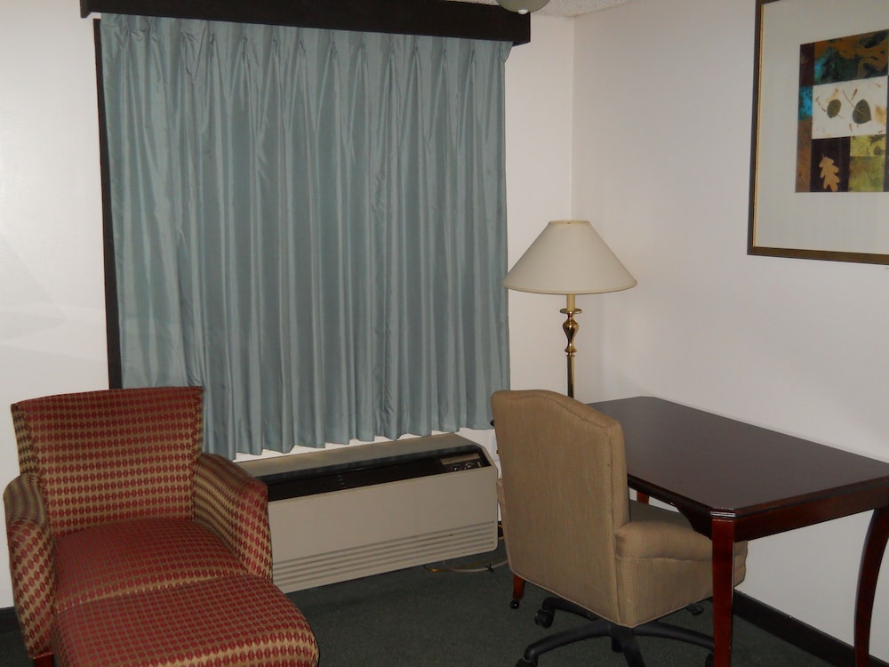Value Inn Milwaukee South 40/47