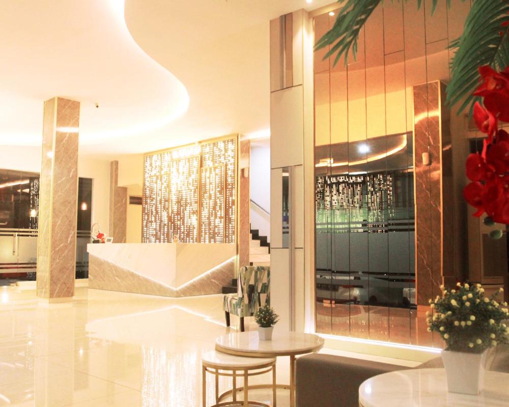 Emerald Hotel 14/42