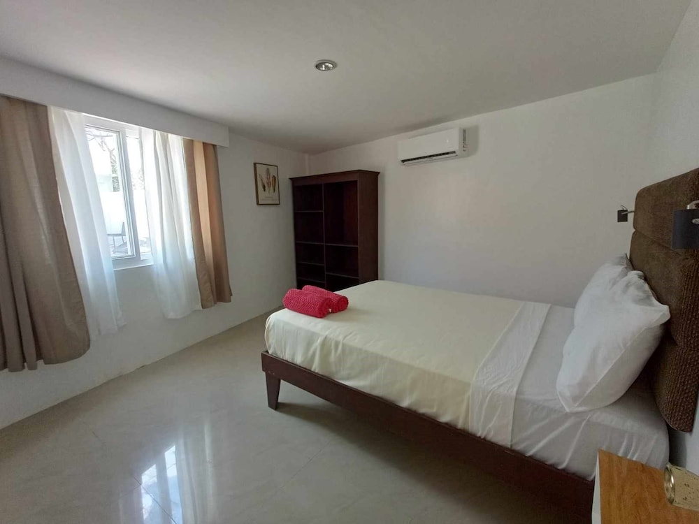 Heartland Hotel Service Rooms And Apartments 8/48