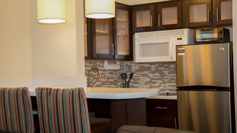 Staybridge Suites Co Springs Air Force Academy 49/60