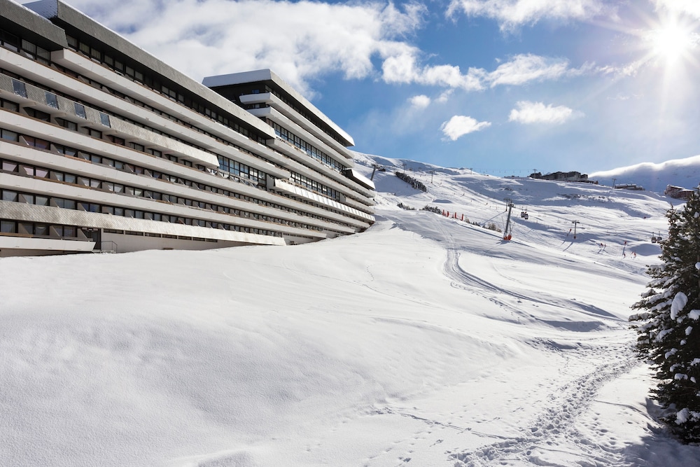 SOWELL RESIDENCES Cret Voland 47/50