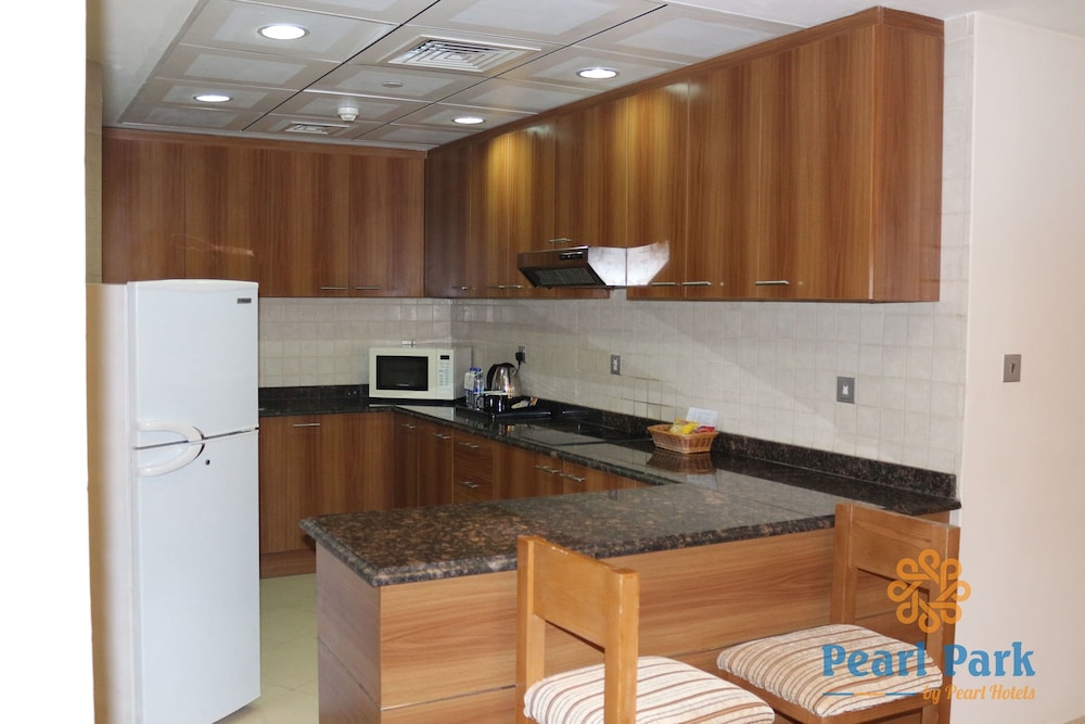 Pearl Executive Hotel Apartment (ex Pearl Park Deluxe Hotel Apartments) 5/50