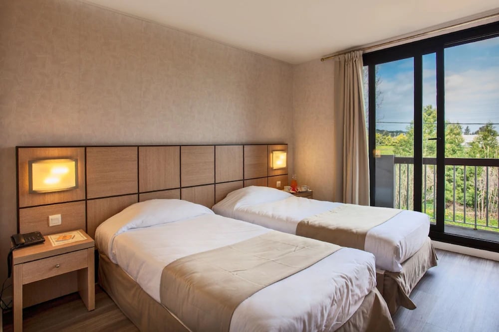 STANDARD, DOUBLE BED