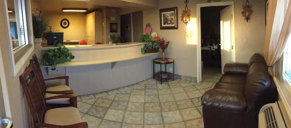 Hilltop Inn Suites 7/28