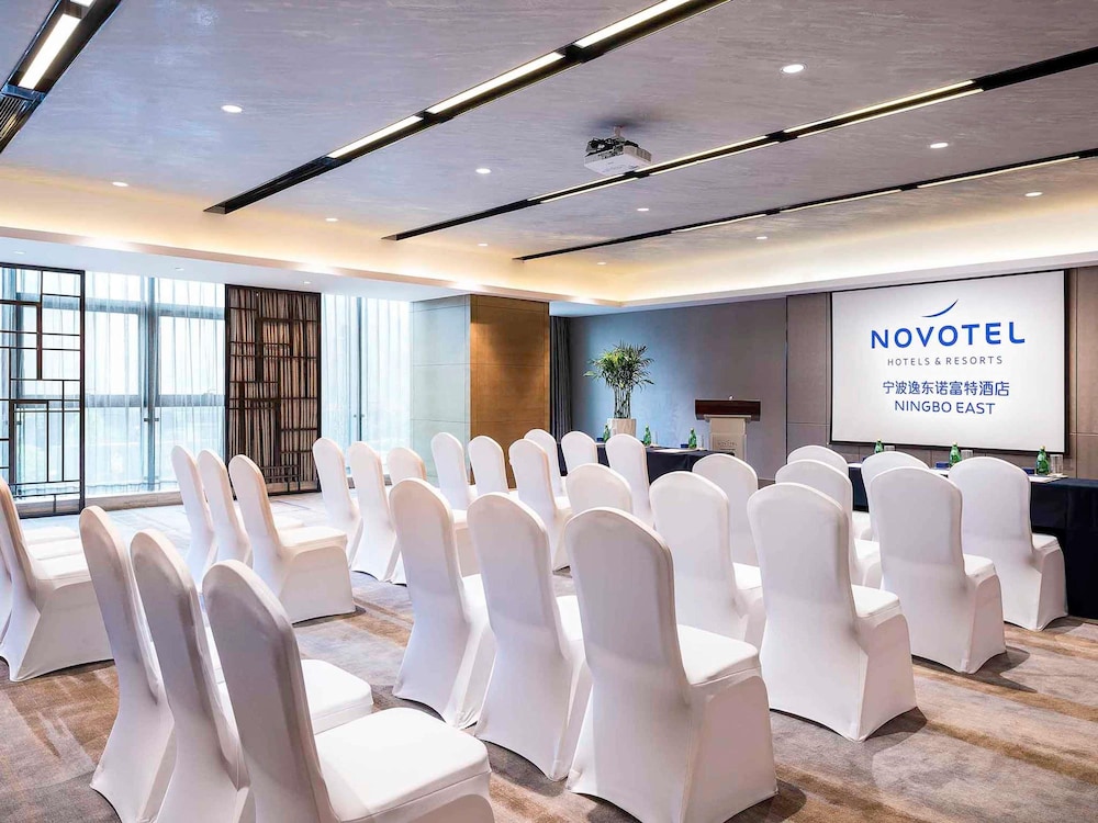 Novotel Ningbo East 63/76