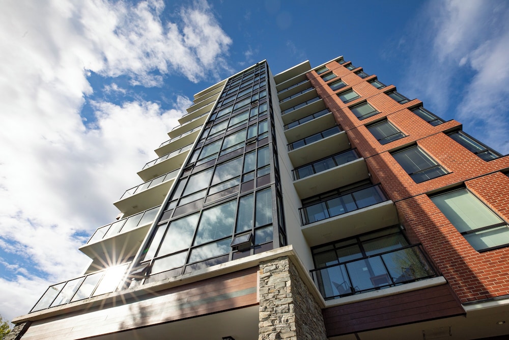 The Oswego Hotel 2/67