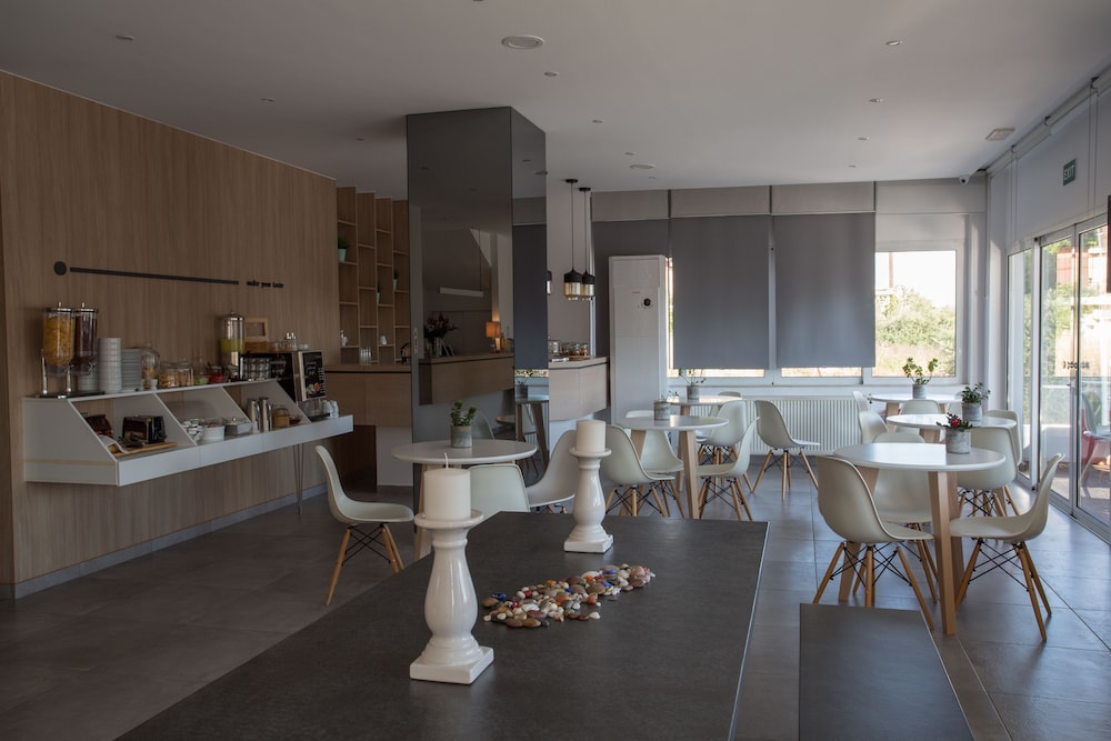 Theofilos Hotel 34/49