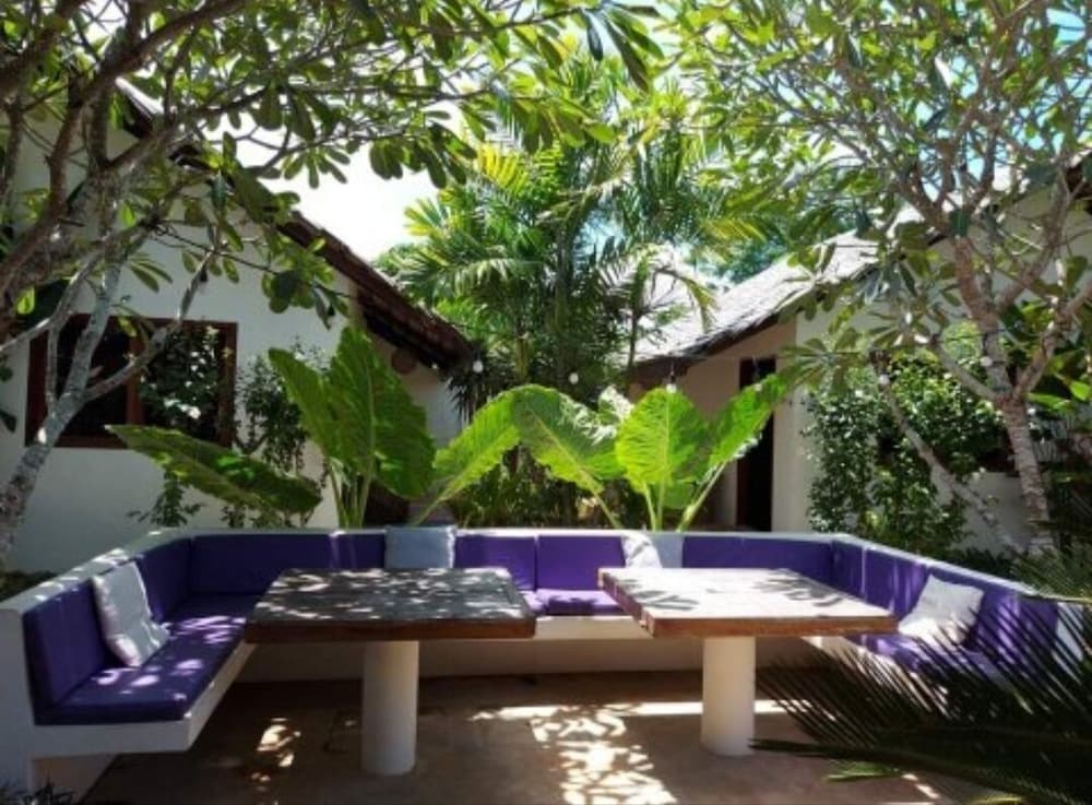 Villa Kalachuchi B&B 3/56
