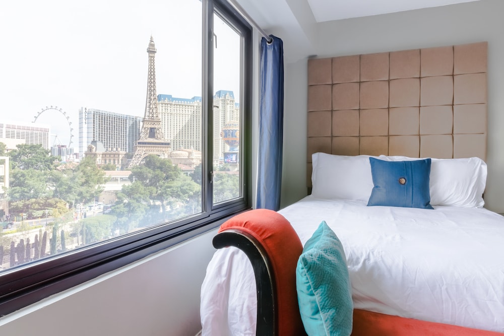 1Bd1Ba w BonusRM Stay Together Suites 13/62